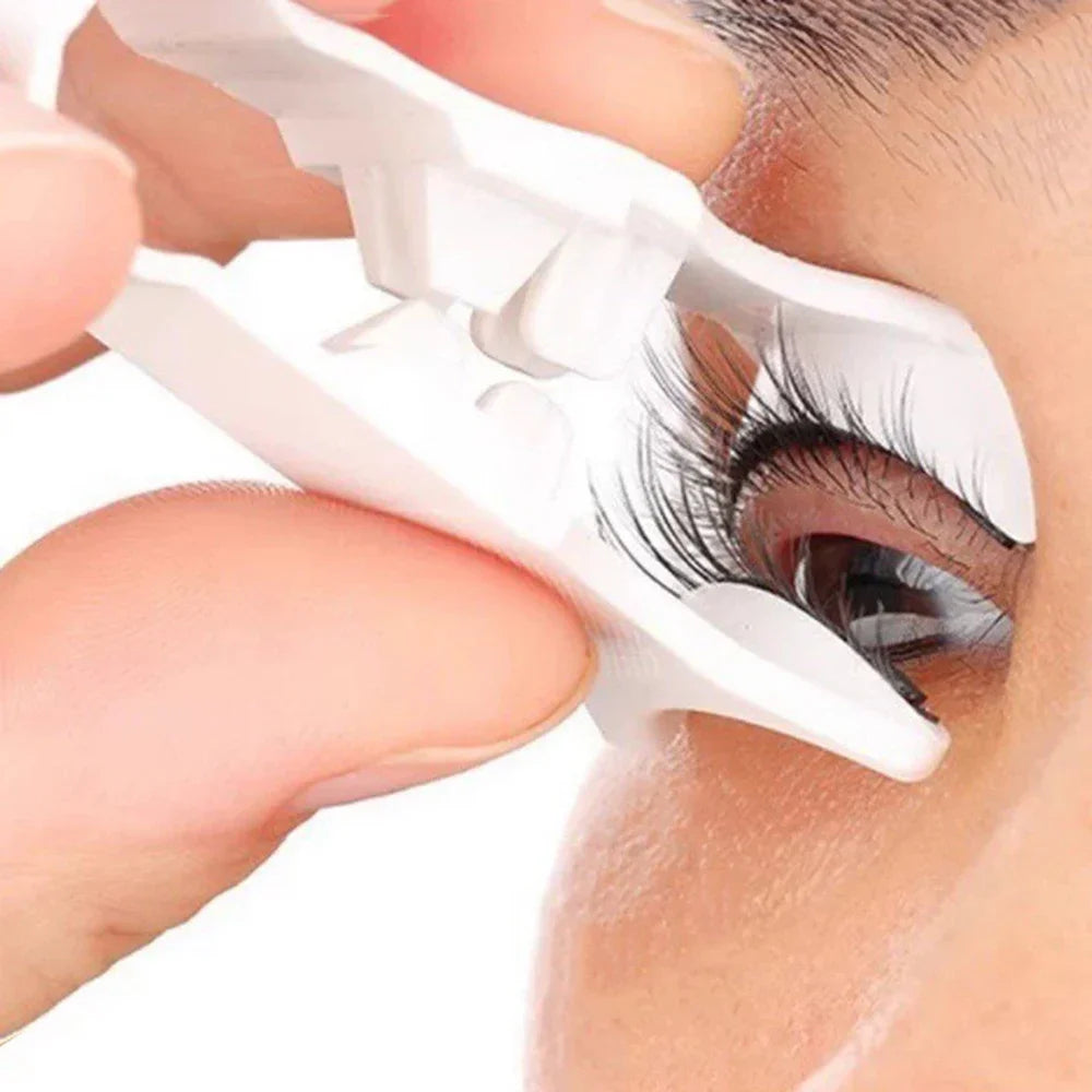 New Quantum Magnetic Eyelash Curler Reusable Eyelashes Applicator Portable False Eyelash Assist Makeup Tools Accessories Imagen principal del producto