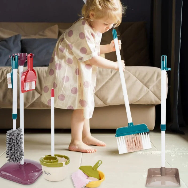 Kids Simulated Life Cleaning Toys Children's Pretend Play Cleaning Set and Sanitation Simulation Broom Vacuum Cleaner Tool Toy Image principale du produit