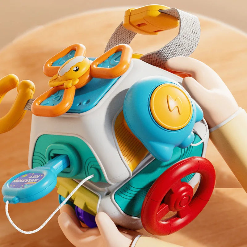 Baby Busy Board Cube Montessori Sensory Toys for Toddler Educational Learning Activities Travel Toy Lock Box Fine Motor Skill Image principale du produit