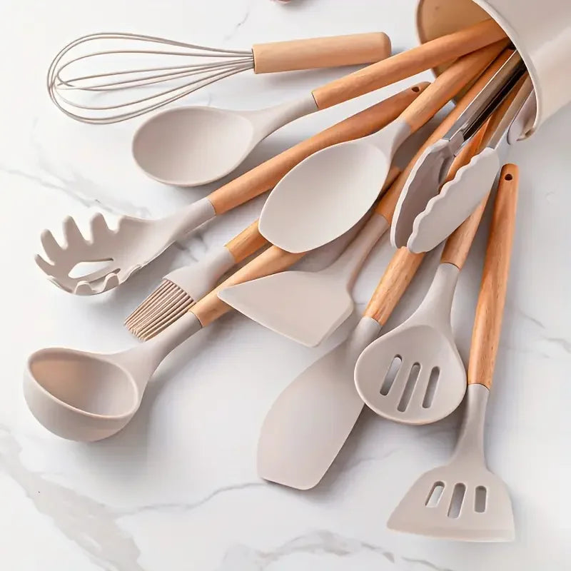 12pcs Set of Multi-color Silicone Wooden Handle Kitchenware Set Non Stick Pot Spatula and Spoon Cooking Utensils, Heat-resistant Imagen principal del producto