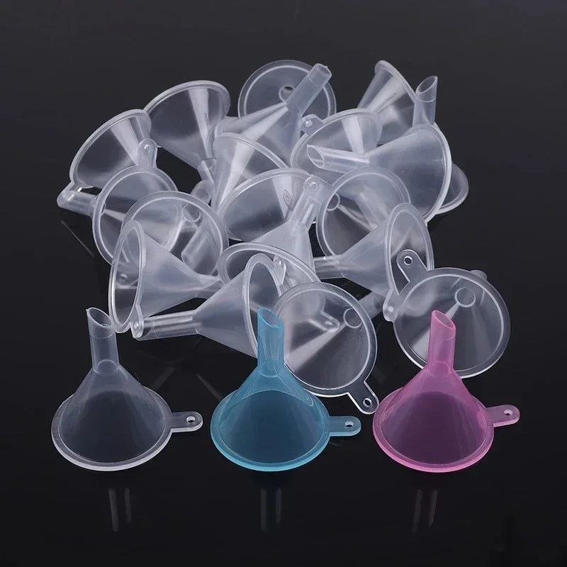 100pcs/lot Plastic Small Funnels For Perfume Mini Liquid Oil Funnels Kitchen Gadget Empty Bottle Packing Tools